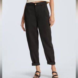Black Everlane relaxed chino pants